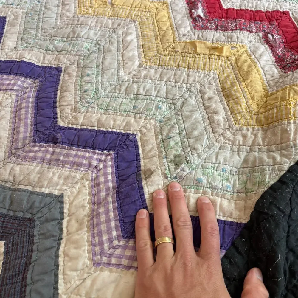 Vintage Quilt Patchwork Chevron Zig Zag Pattern 75x87” Hand Made Cotton Cutter